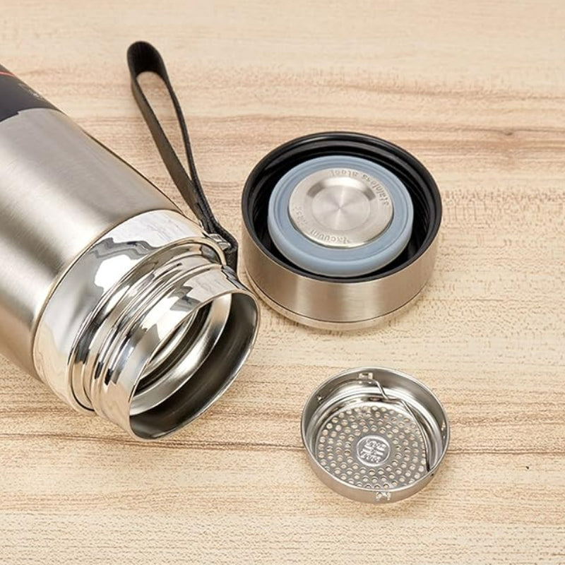 Thermoskanne mit Teefilter