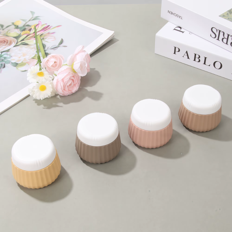 Leere Reiseflasche für Creme