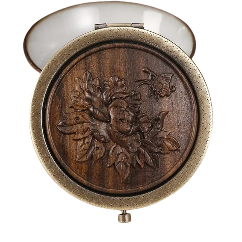 petit miroir de poche en bois