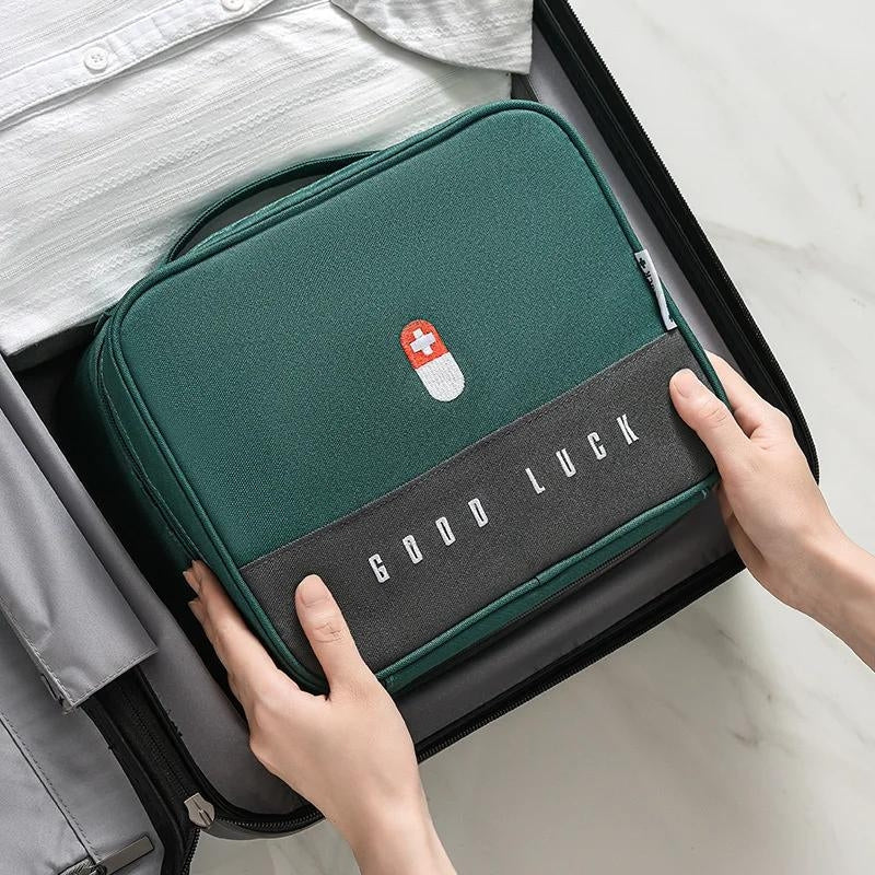 trousse de secours voyage pharmacie
